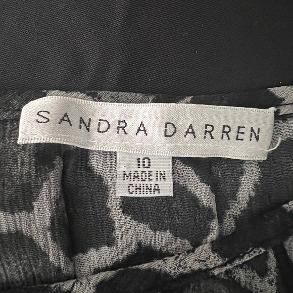 Sandra Darren Midi Dress Animal Print Pleated Sleeveless Casual Size 10 - Picture 7 of 7